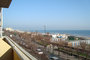 Vue de notre chambre à l'hôtel Ambassador à Pésaro